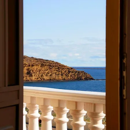Amazing View El Medano Villa In With Jacuzzi Exterior photo